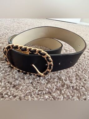Juicy Couture Black Leather Belt with Gold Chain-Link Oval Buckle
